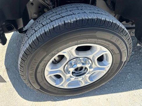 Used 2026 Ford F250 XLT AWD/4WD image 9