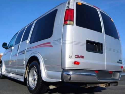 Used 2002 GMC Savana 1500 image 4