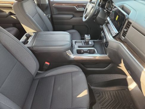 Used 2023 Chevrolet Silverado 1500 LT AWD/4WD image 15
