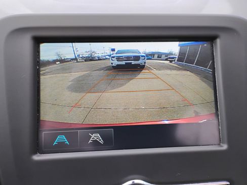 Used 2018 Chevrolet Equinox LT image 5