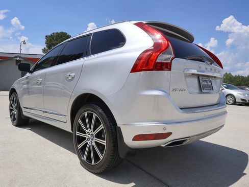 Used 2016 Volvo XC60 T5 Platinum FWD image 4