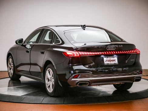 Used 2025 Audi A5 2.0T Premium w/ Convenience Package AWD/4WD image 2