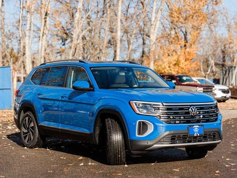 New 2026 Volkswagen Atlas SEL image 2