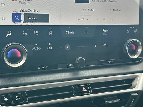Used 2025 Lexus RX 350 w/ Convenience Package AWD/4WD image 17