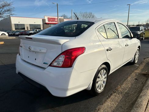 Used 2016 Nissan Versa S Plus FWD image 7