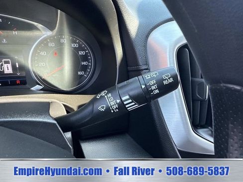 Used 2024 GMC Terrain SLE AWD/4WD image 30