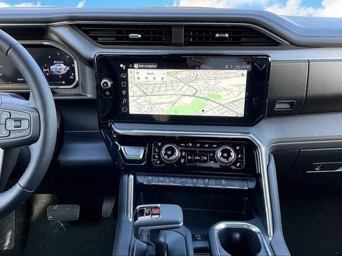 New 2026 GMC Sierra 1500 Denali w/ Technology Package image 8