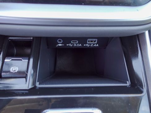 Certified 2025 Subaru Outback Onyx Edition AWD/4WD image 21