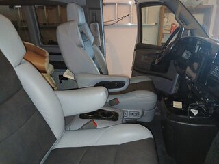 Used 2022 GMC Savana 2500 w/ Enhanced Convenience Package RWD image 5