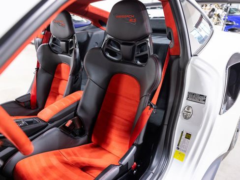 Used 2018 Porsche 911 GT2 RS image 41