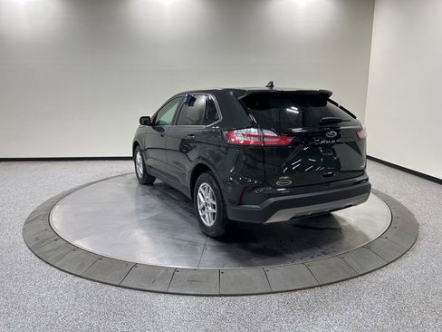 Certified 2024 Ford Edge SEL w/ Convenience Package AWD/4WD image 9