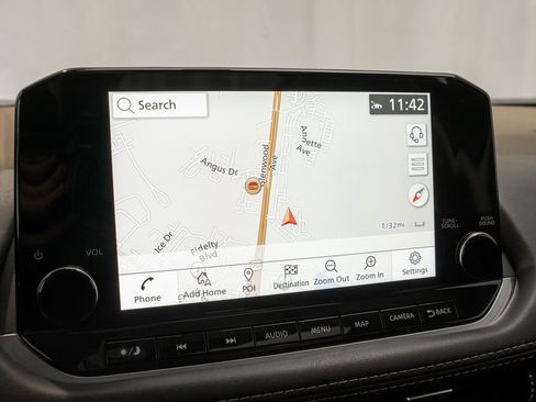 Used 2023 Nissan Rogue SL w/ SL Premium Package image 14