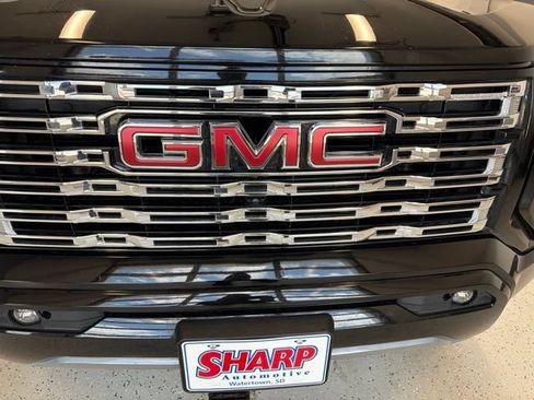 Used 2023 GMC Canyon Denali AWD/4WD image 12