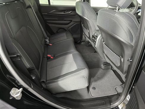 New 2025 Jeep Grand Cherokee Laredo X image 27