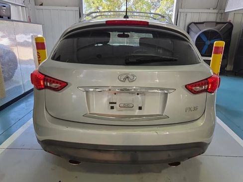 Used 2011 INFINITI FX35 2WD w/ Premium Pkg image 3