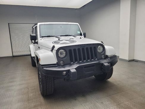 Used 2018 Jeep Wrangler Unlimited Sport image 14