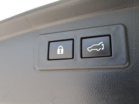 Used 2023 Subaru Outback Premium AWD/4WD image 22