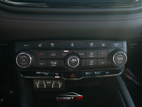 Used 2022 Dodge Durango R/T RWD image 32