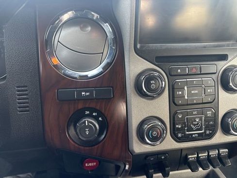 Used 2014 Ford F250 Lariat w/ Chrome Package AWD/4WD image 26