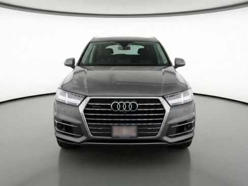 Used 2017 Audi Q7 3.0T Prestige w/ Prestige Package image 3