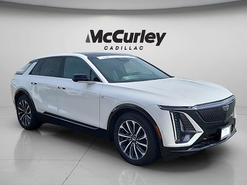 Used 2024 Cadillac Lyriq Sport w/ Nappa Leather Package AWD/4WD image 1