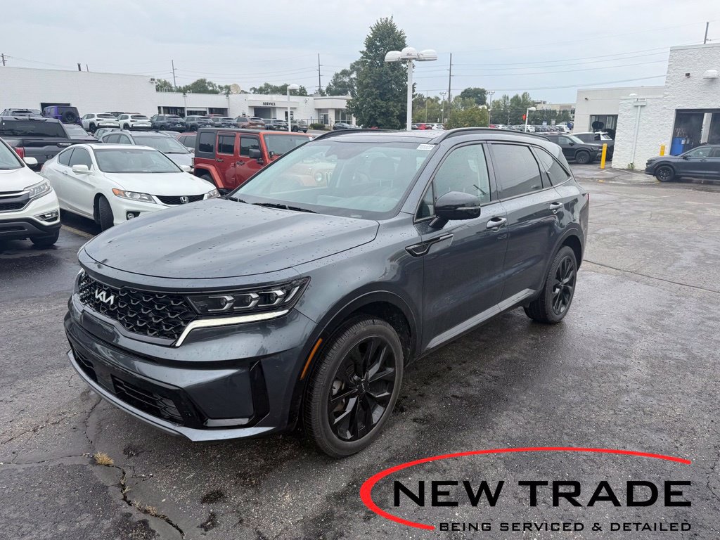 Used 2023 Kia Sorento SX AWD/4WD image 1