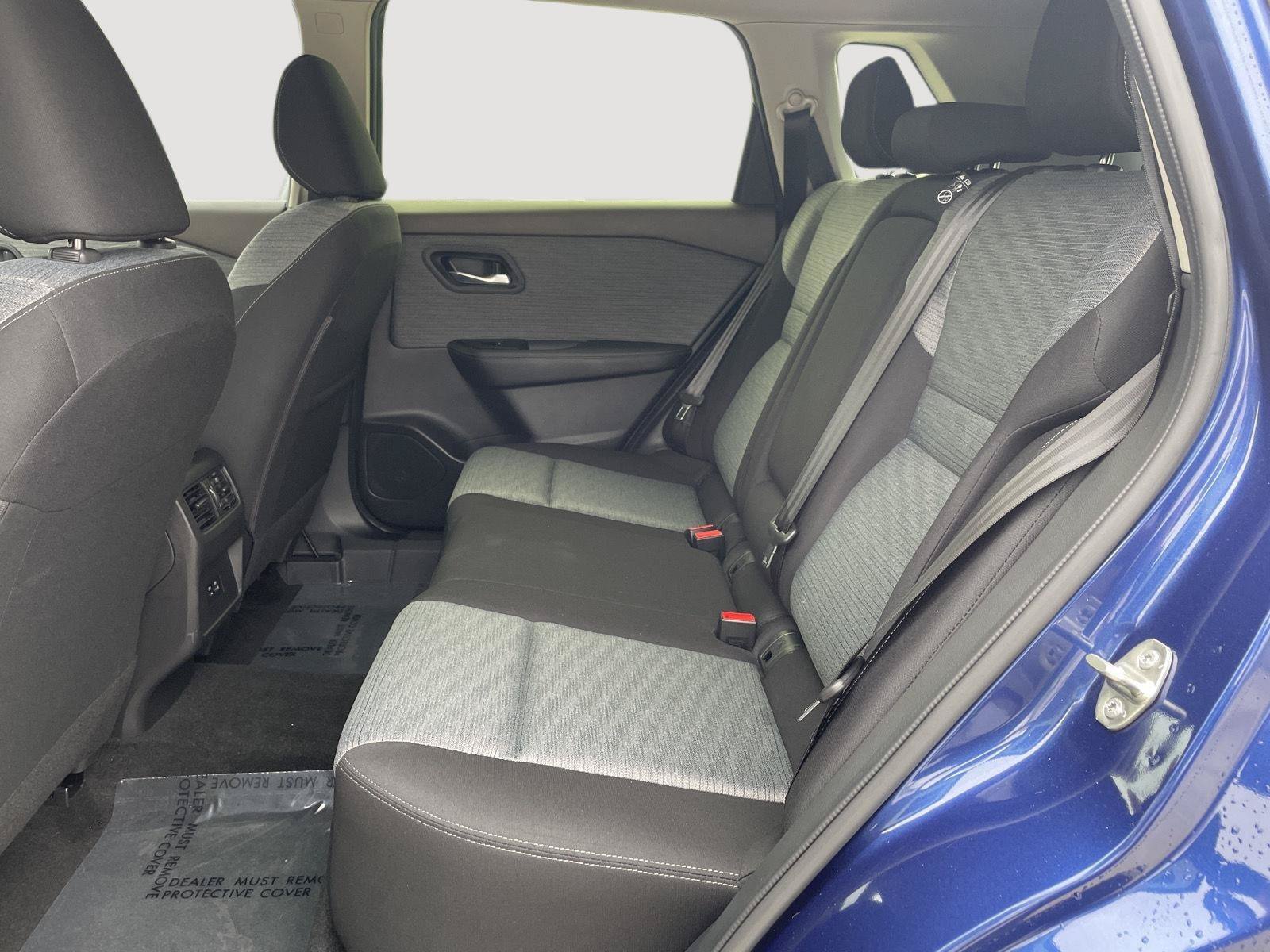 Used 2023 Nissan Rogue SV FWD image 25