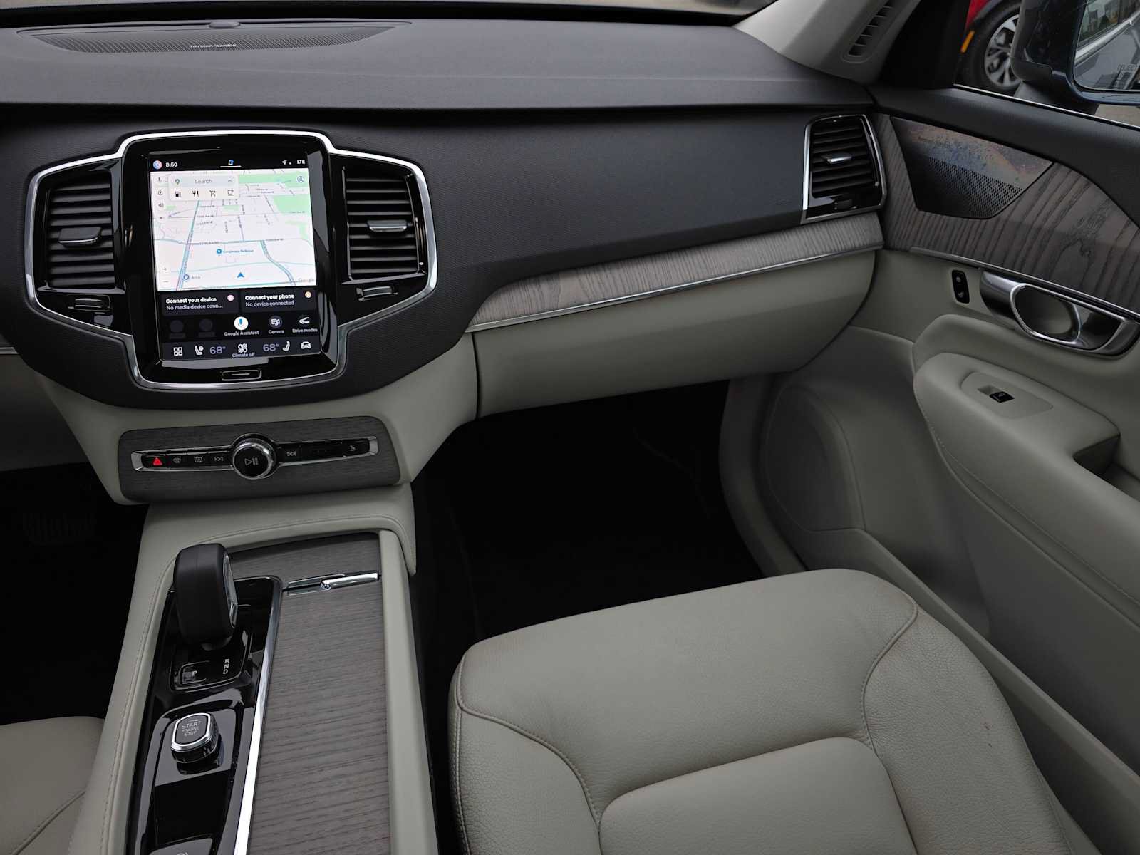 Certified 2023 Volvo XC90 B6 Plus w/ Protection Package Premier AWD/4WD image 20