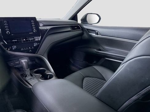 Used 2024 Toyota Camry SE image 21