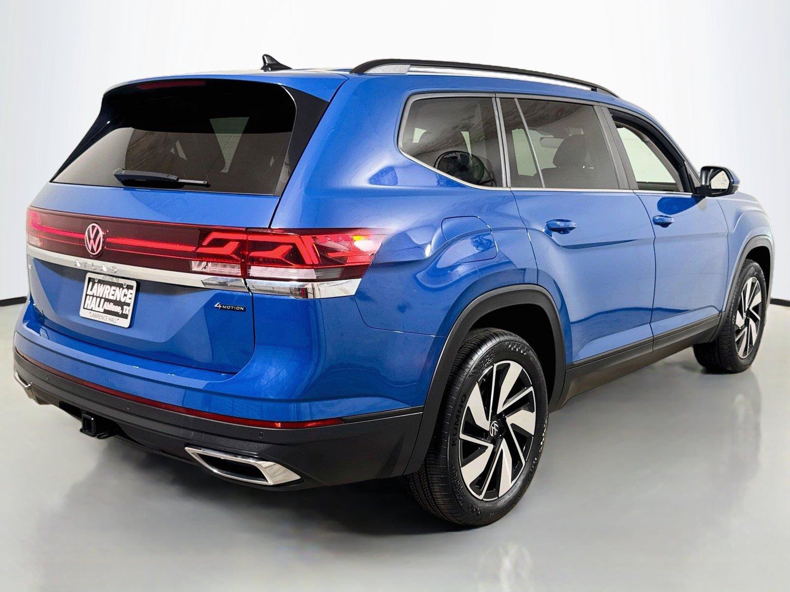 Used 2026 Volkswagen Atlas SE AWD/4WD image 4