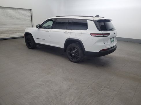 Used 2023 Jeep Grand Cherokee L Laredo AWD/4WD image 3