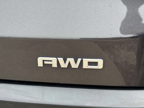 Used 2019 GMC Acadia SLE w/ Driver Alert Package I image 15