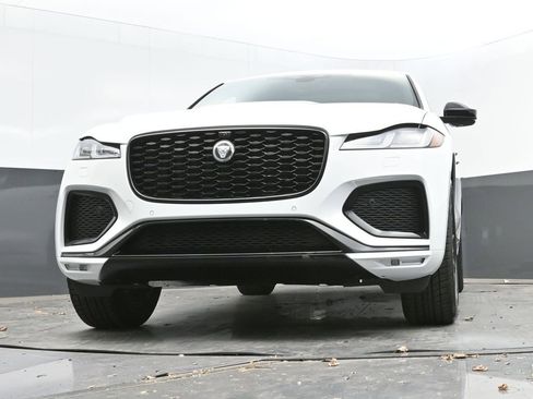 New 2026 Jaguar F-PACE R-Dynamic S image 36