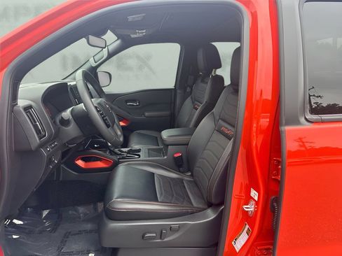 Used 2025 Nissan Frontier PRO-4X w/ Pro Premium Package AWD/4WD image 7