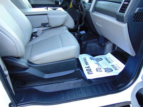 Used 2019 Ford F250 XL w/ XL Value Package AWD/4WD image 11
