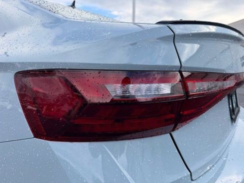 Used 2025 Volkswagen Jetta GLI Autobahn image 4