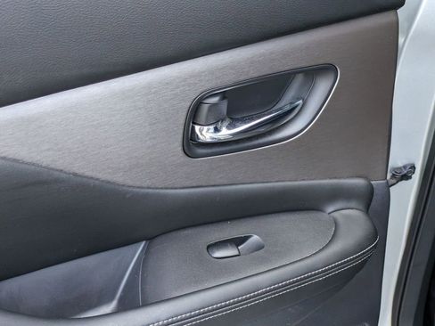 Used 2023 Nissan Murano SV FWD image 27