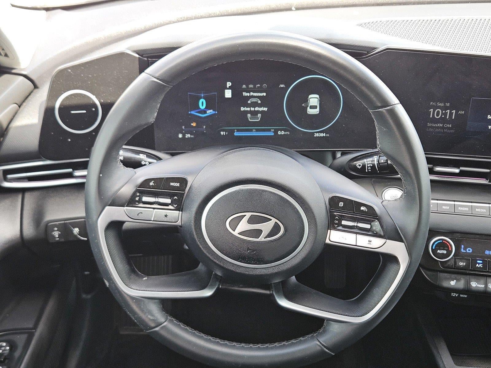 Used 2024 Hyundai Elantra SEL w/ Convenience Package FWD image 16