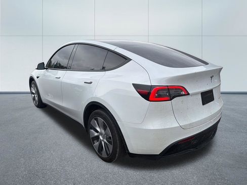 Used 2022 Tesla Model Y Long Range AWD/4WD image 9