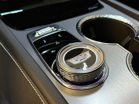 New 2026 Cadillac Vistiq Luxury image 37