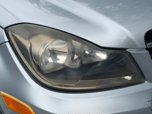 Used 2014 Mercedes-Benz C 250 Sedan image 31