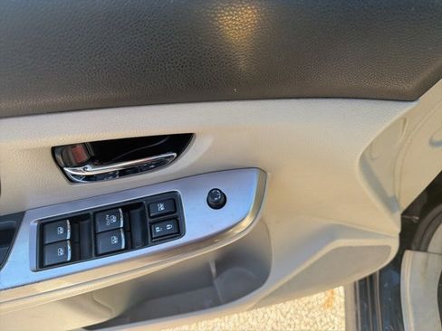Used 2015 Subaru Crosstrek 2.0i Premium image 10