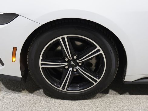 Used 2025 Ford Mustang Premium RWD image 15
