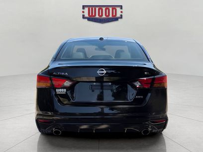 Used 2024 Nissan Altima 2.5 SL