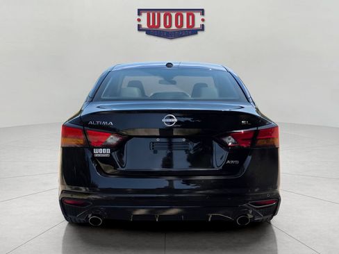Used 2024 Nissan Altima 2.5 SL AWD/4WD image 3