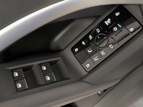 New 2026 Audi SQ5 Premium Plus AWD/4WD image 15