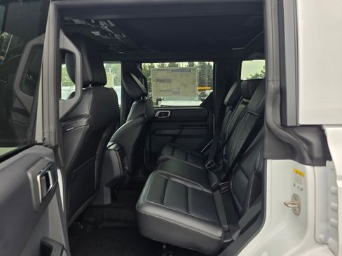 New 2025 Ford Bronco Outer Banks image 11