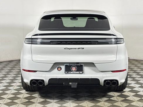 New 2026 Porsche Cayenne GTS image 6