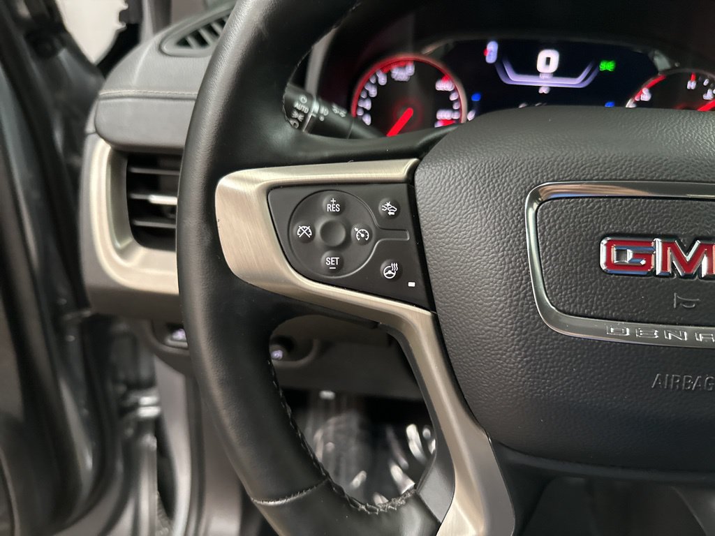 Used 2024 GMC Terrain Denali w/ Denali Premium Package AWD/4WD image 16