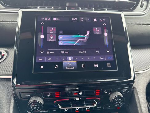 Certified 2025 Jeep Grand Cherokee Altitude AWD/4WD image 27